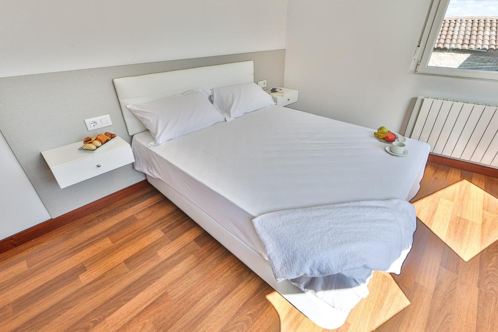 Apartamentos Portocubela Lira  Exteriör bild
